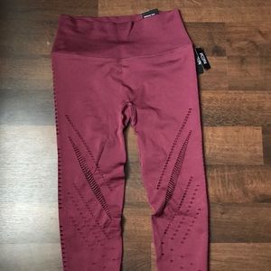 NWT Victoria’s Secret Seamless leggings 7/8